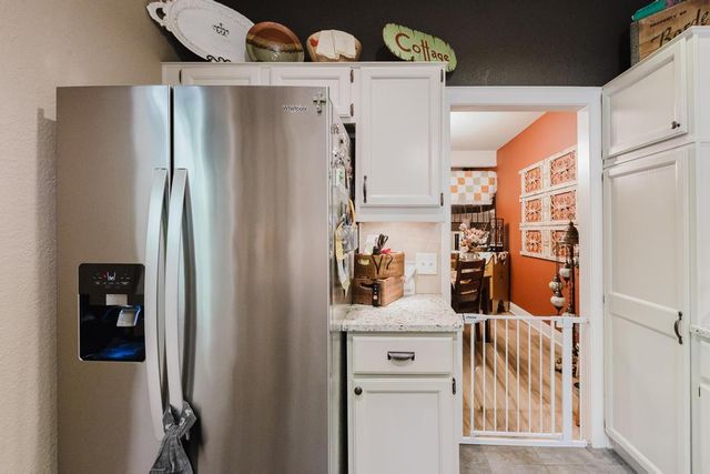 10819 Crown Colony DR 40, Austin, TX 78747