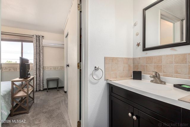 1745 E Glenn St Apt 235, Tucson, AZ 85719