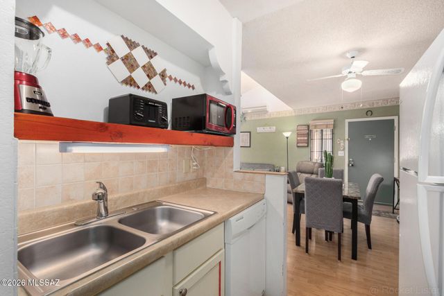 1745 E Glenn St Apt 235, Tucson, AZ 85719