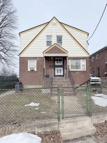 165-25 Union Turnpike, Fresh Meadows, NY 11366