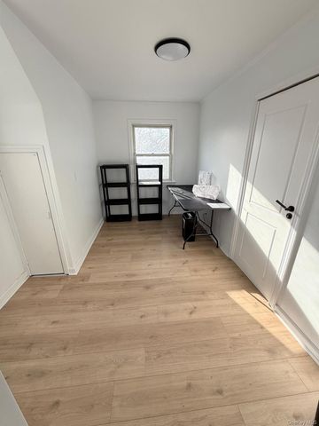 165-25 Union Turnpike, Fresh Meadows, NY 11366