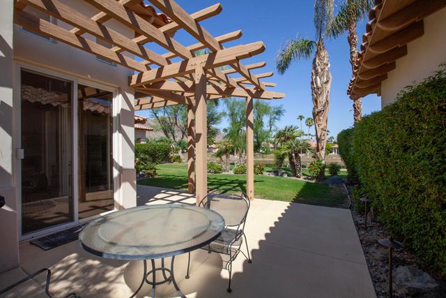 48200 Via Solana, La Quinta, CA 92253