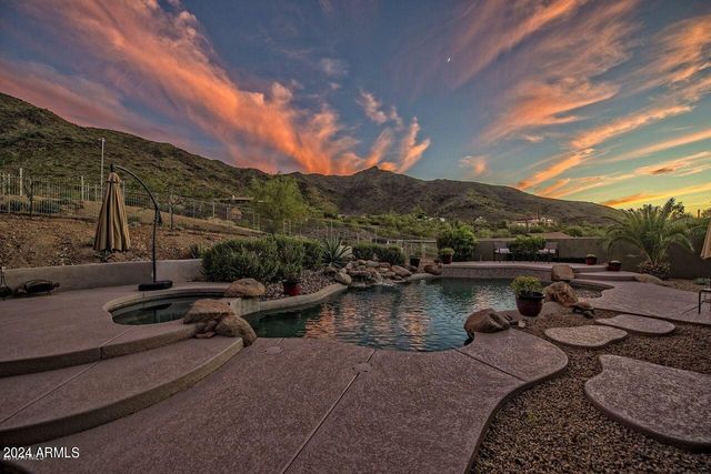 2715 W CHEYENNE Drive, Laveen, AZ 85339