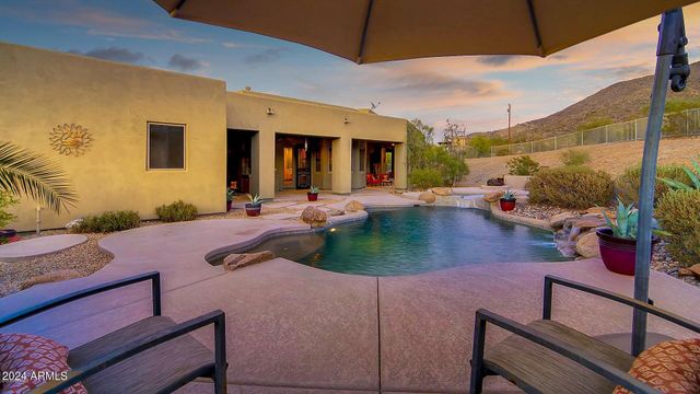 2715 W CHEYENNE Drive, Laveen, AZ 85339