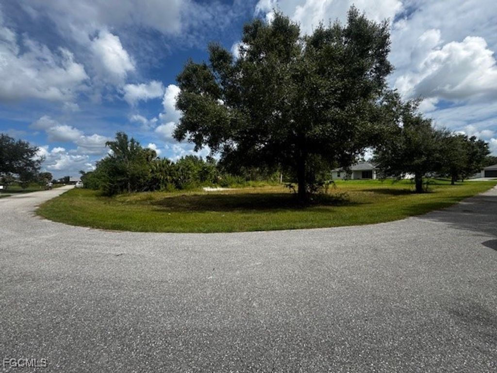 6132 Holt CT, Fort Myers, FL 33905