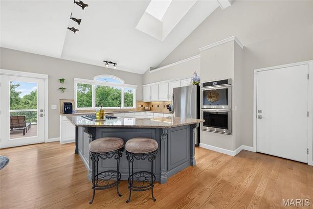 16801 Kehrsdale Drive, Chesterfield, MO 63005