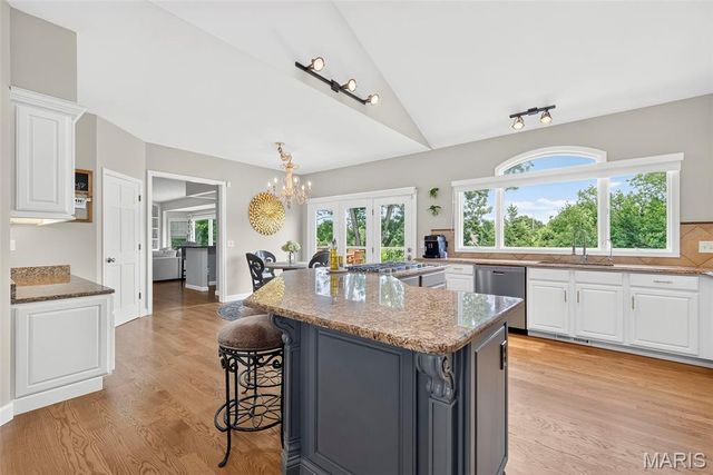 16801 Kehrsdale Drive, Chesterfield, MO 63005