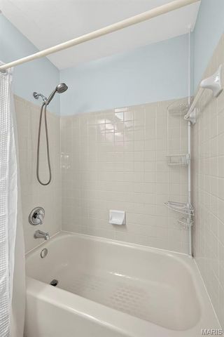 16801 Kehrsdale Drive, Chesterfield, MO 63005