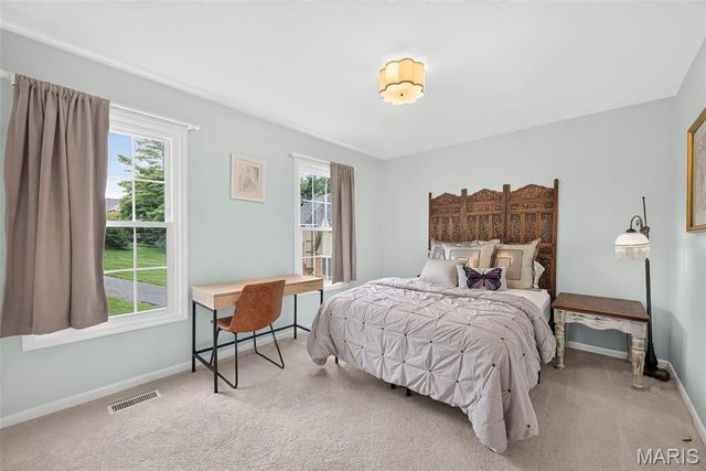16801 Kehrsdale Drive, Chesterfield, MO 63005