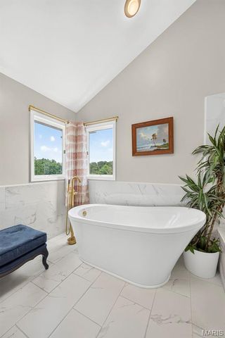 16801 Kehrsdale Drive, Chesterfield, MO 63005