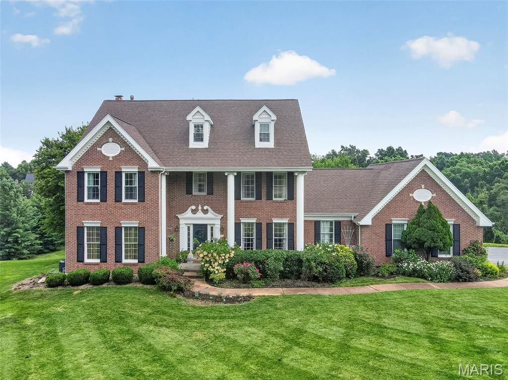 16801 Kehrsdale Drive, Chesterfield, MO 63005
