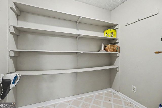 4647 Nantucket Drive SW, Lilburn, GA 30047