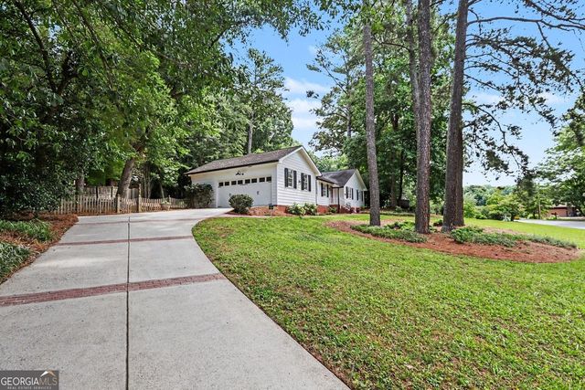 4647 Nantucket Drive SW, Lilburn, GA 30047