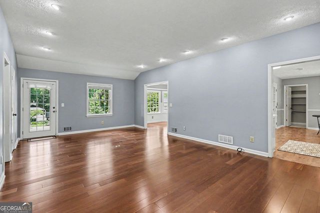 4647 Nantucket Drive SW, Lilburn, GA 30047