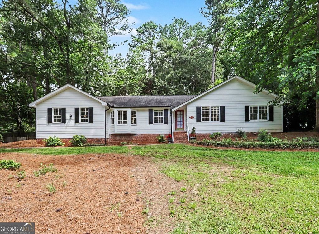 4647 Nantucket Drive SW, Lilburn, GA 30047