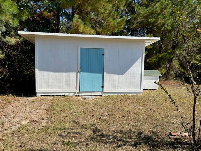 1300 Dr Brooks Road, Box Springs, GA 31801