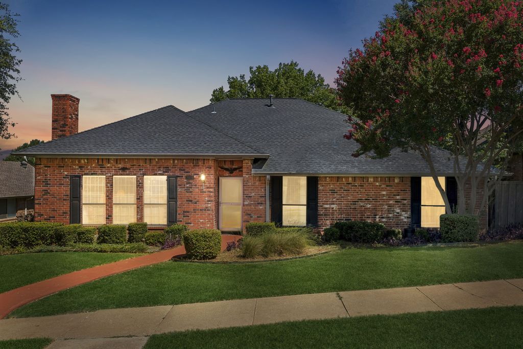 2909 Cambridgeshire Drive, Carrollton, TX 75007