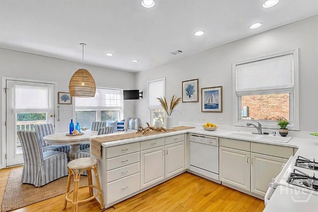 6 Roundtree Circle, Savannah, GA 31405