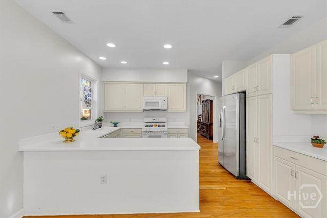 6 Roundtree Circle, Savannah, GA 31405