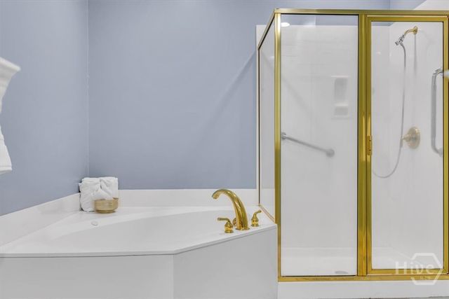 6 Roundtree Circle, Savannah, GA 31405