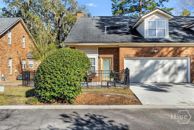 6 Roundtree Circle, Savannah, GA 31405