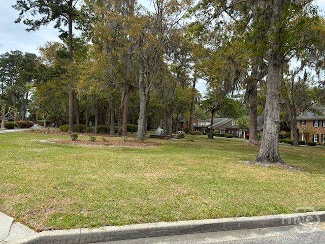 6 Roundtree Circle, Savannah, GA 31405