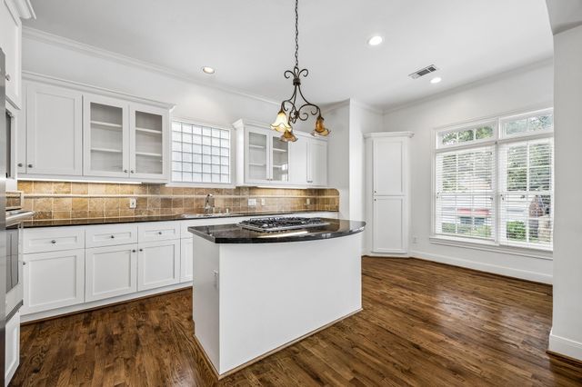 1647 Bonnie Brae Street, Houston, TX 77006