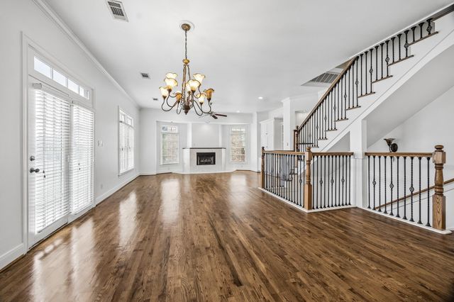 1647 Bonnie Brae Street, Houston, TX 77006