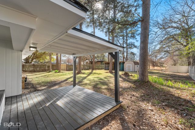 1211 Lee Street, Benton, LA 71006