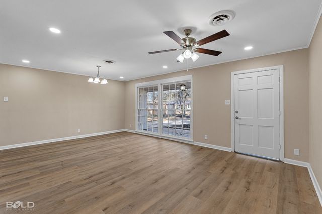 1211 Lee Street, Benton, LA 71006