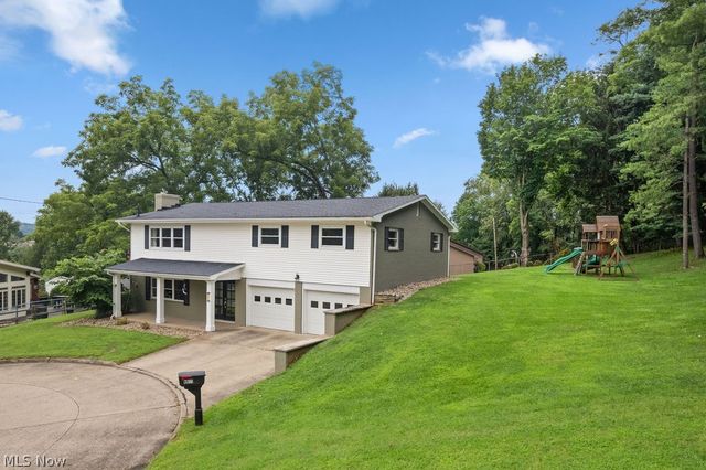 4611 Carole Drive, Vienna, WV 26105