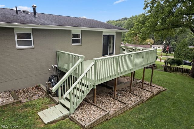 4611 Carole Drive, Vienna, WV 26105