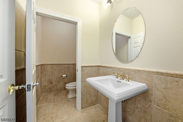 42 Kanouse Ln, Montville Twp., NJ 07045