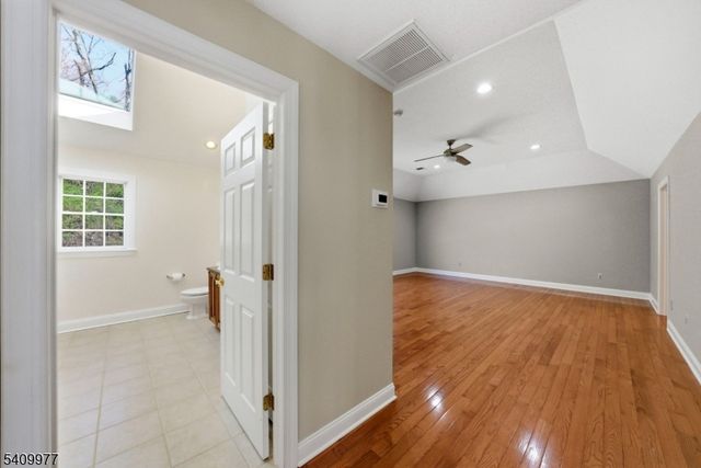 42 Kanouse Ln, Montville Twp., NJ 07045