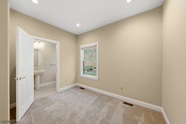 42 Kanouse Ln, Montville Twp., NJ 07045