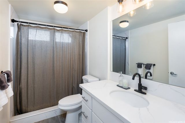 738 Palani Avenue 502, Honolulu, HI 96816