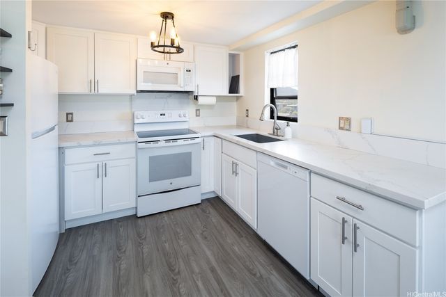 738 Palani Avenue 502, Honolulu, HI 96816