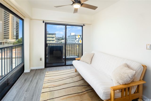 738 Palani Avenue 502, Honolulu, HI 96816