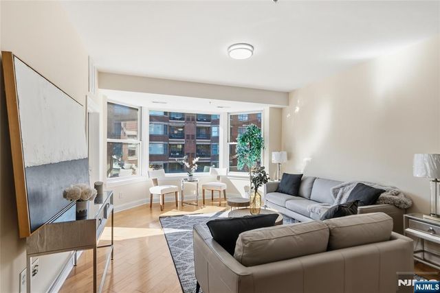 20 Ave At Port Imperial 310, West New York, NJ 07093