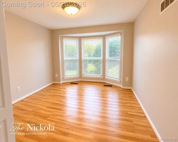 3132 LOUIS Drive, Troy, MI 48083