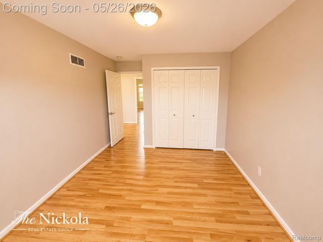 3132 LOUIS Drive, Troy, MI 48083