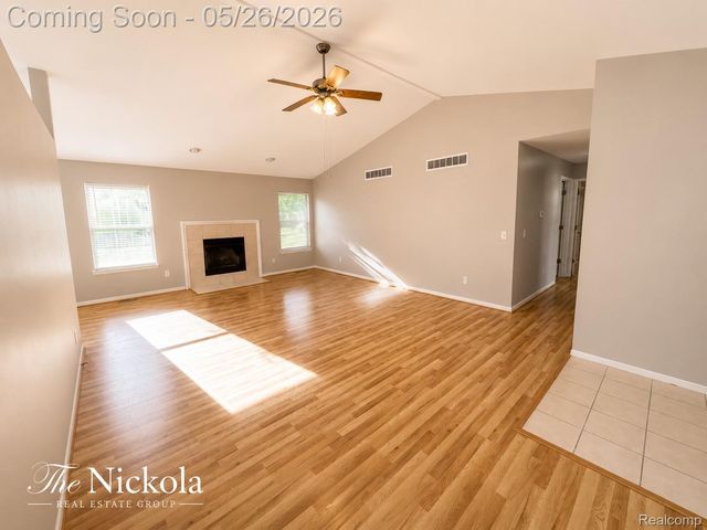 3132 LOUIS Drive, Troy, MI 48083