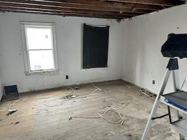 162 Calhoun Street, Battle Creek, MI 49017