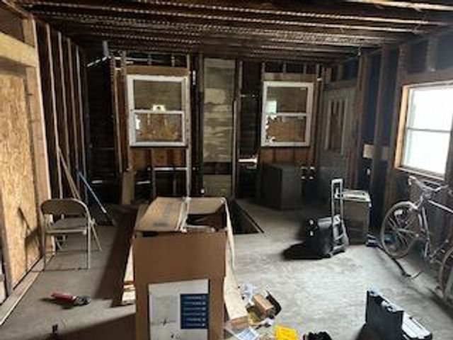 162 Calhoun Street, Battle Creek, MI 49017