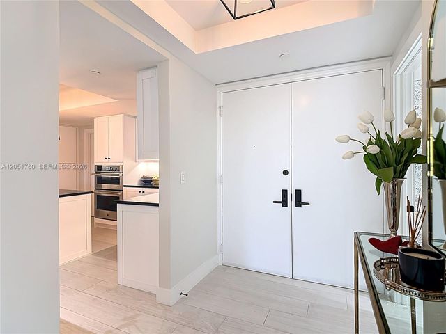 445 Grand Bay Drive 418, Key Biscayne, FL 33149