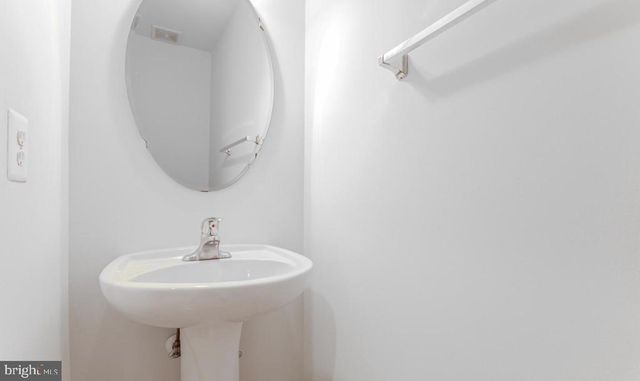 9613 LAUREL OAK DR, Fredericksburg, VA 22407