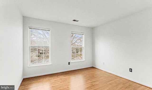 9613 LAUREL OAK DR, Fredericksburg, VA 22407