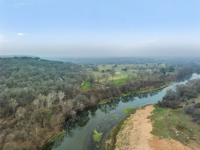 601 Country Club Court, La Grange, TX 78946