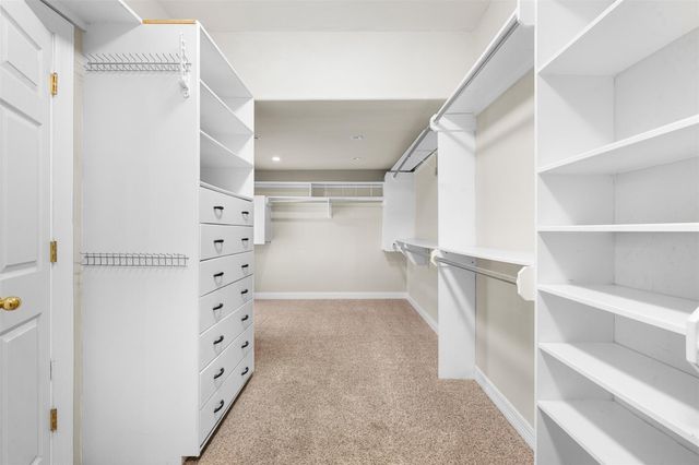 601 Country Club Court, La Grange, TX 78946