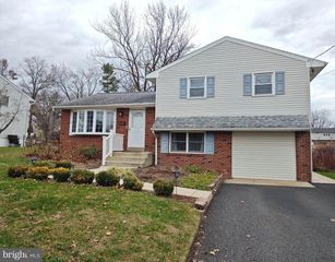 438 N MAIN ST, Telford, PA 18969